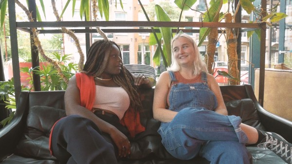 Image Ongezien: Laura Iwuchukwu & Merel Hooglander tonen ‘Golden’